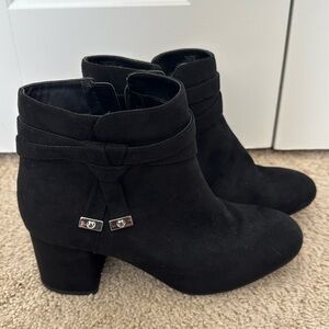 Kelly & Katie Black Ankle Booties Size 10